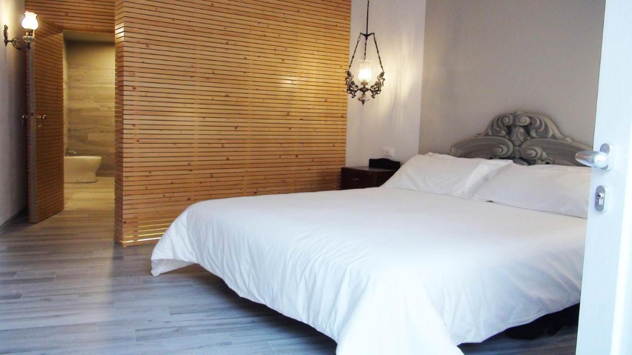 Room 55 Noto Eksteriør billede